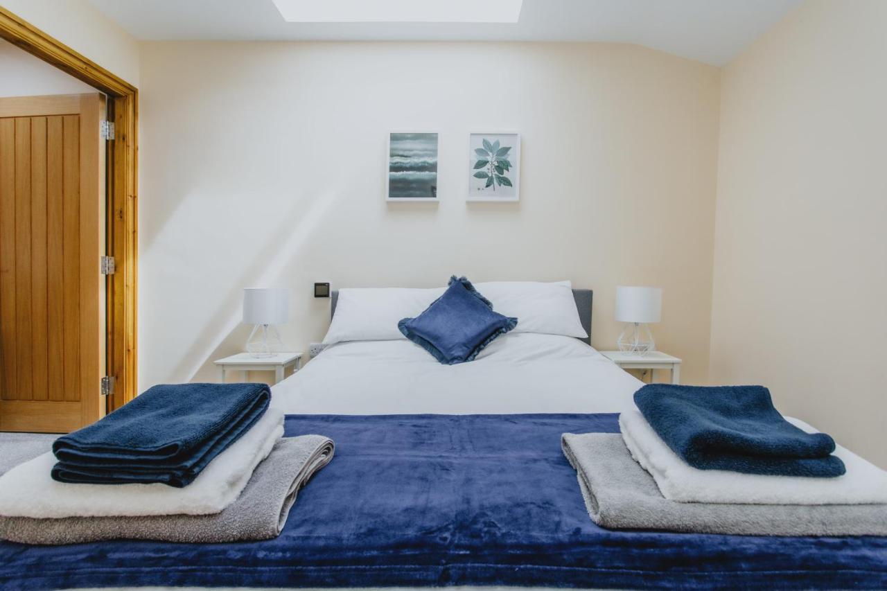 Spacious 2Nd Floor Apartment - King Size Bed & Free Parking نوتينغهام المظهر الخارجي الصورة